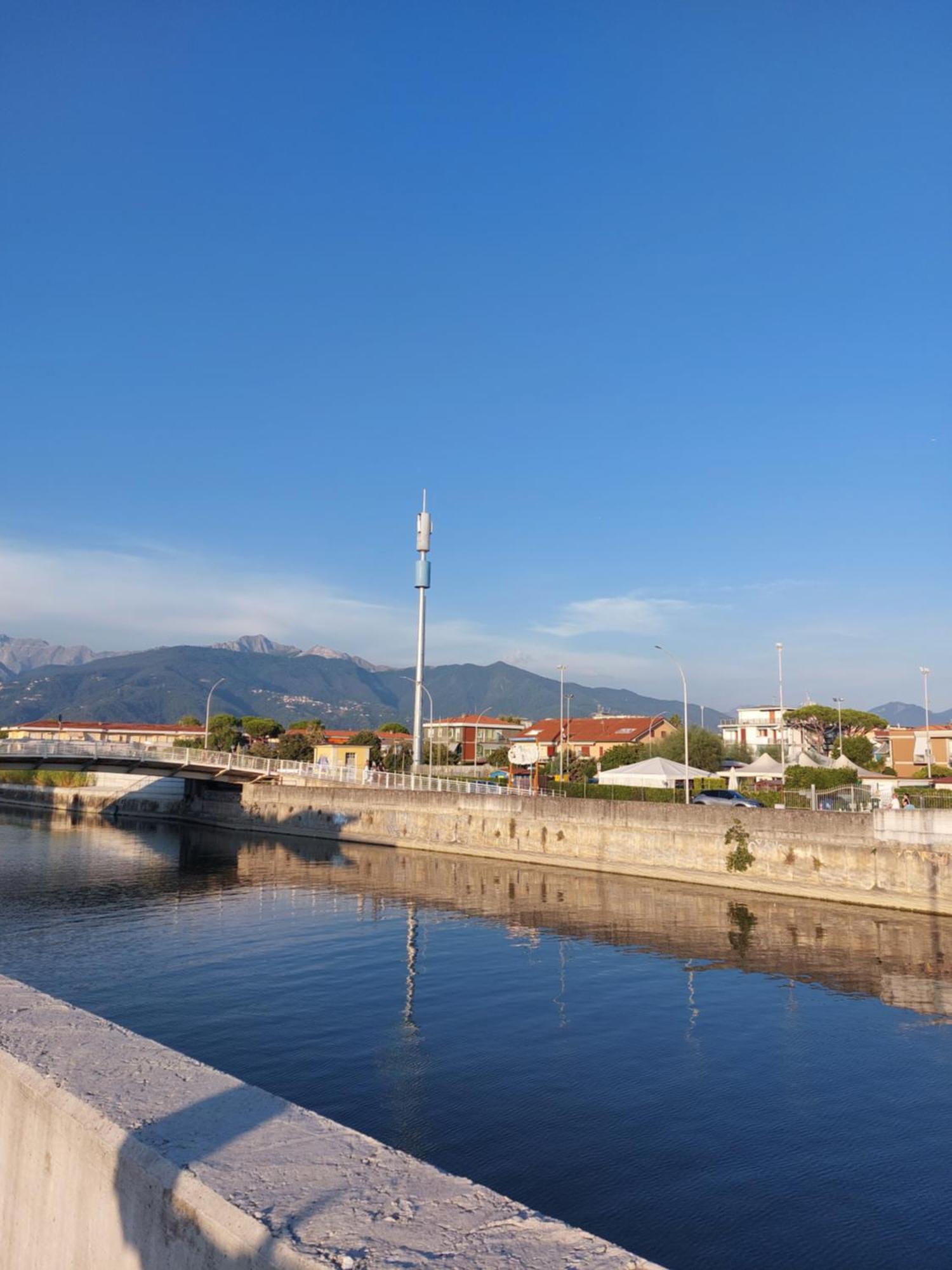 Appartamento Al Mare Di Liguria E Toscana Marina di Massa Luaran gambar