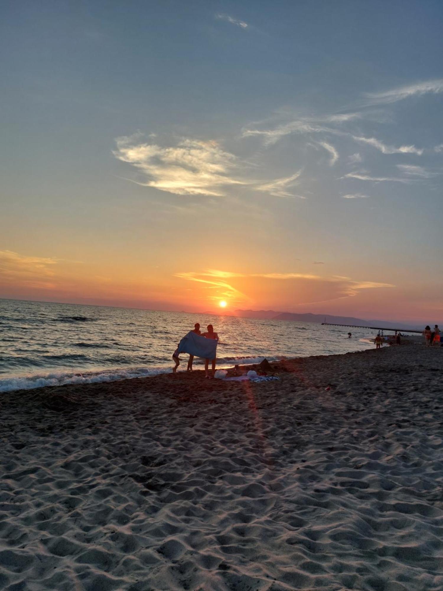 Appartamento Al Mare Di Liguria E Toscana Marina di Massa Luaran gambar