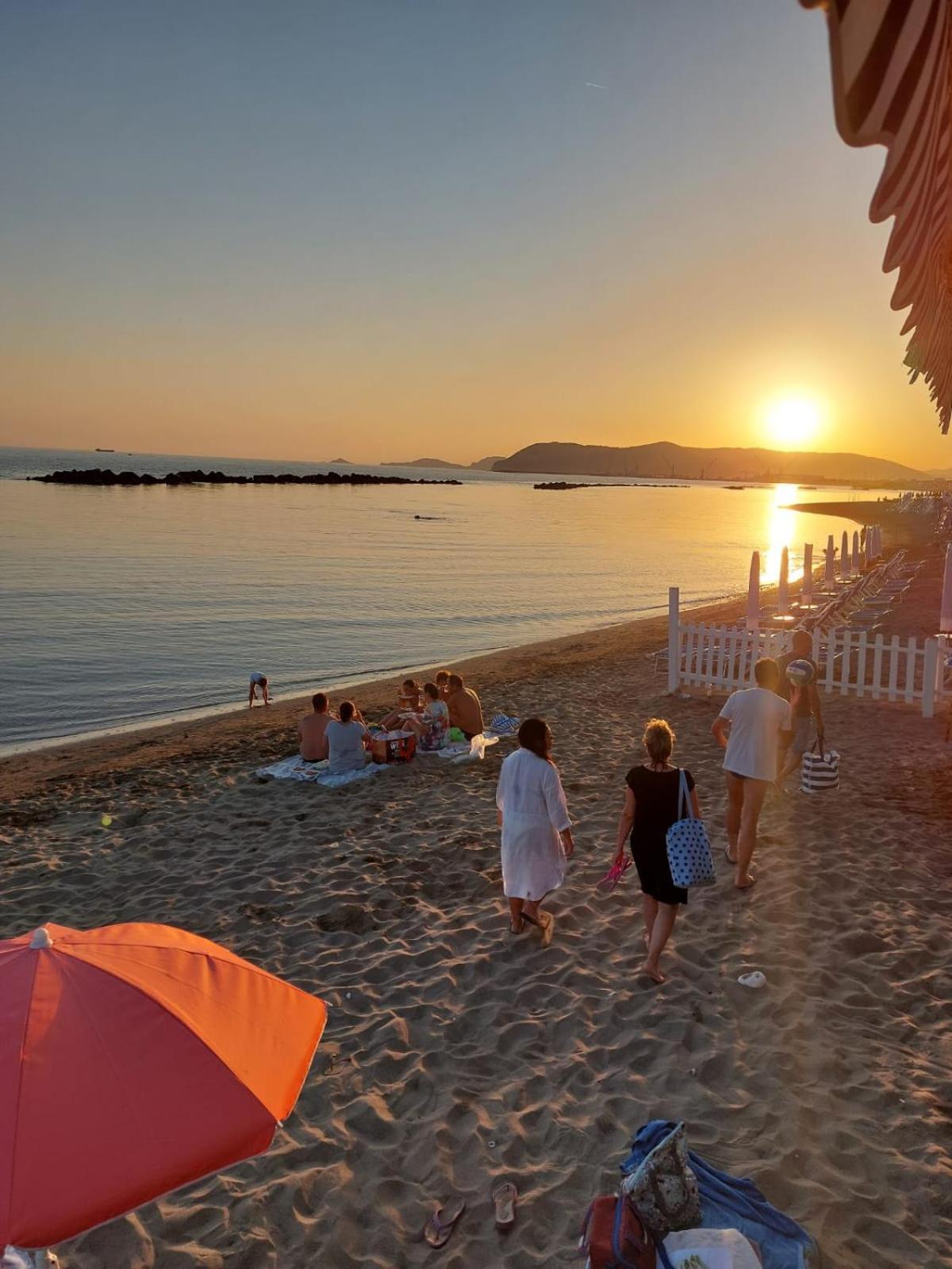 Appartamento Al Mare Di Liguria E Toscana Marina di Massa Luaran gambar